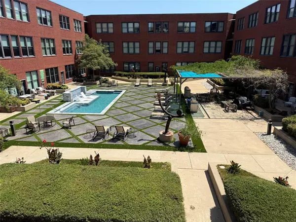 Dallas, TX 75204,2502 Live Oak Street #235