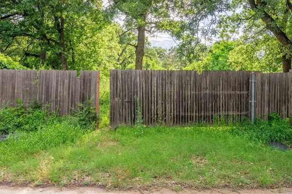 4012 Erath Street, Fort Worth, TX 76119