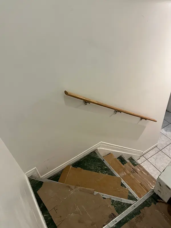 98 Frontenac AVE #2, Toronto C04, ON M5N 1Z9