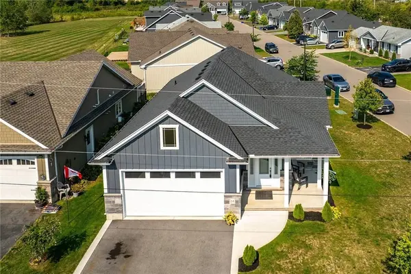 Haldimand, ON N1A 0B3,740 Main ST E #24