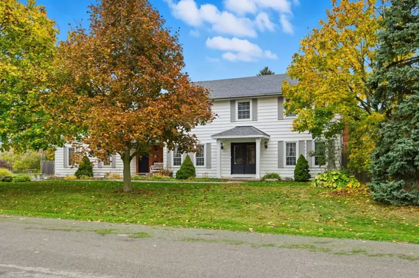 1 Meander Close, Hamilton, ON L0R 1H1