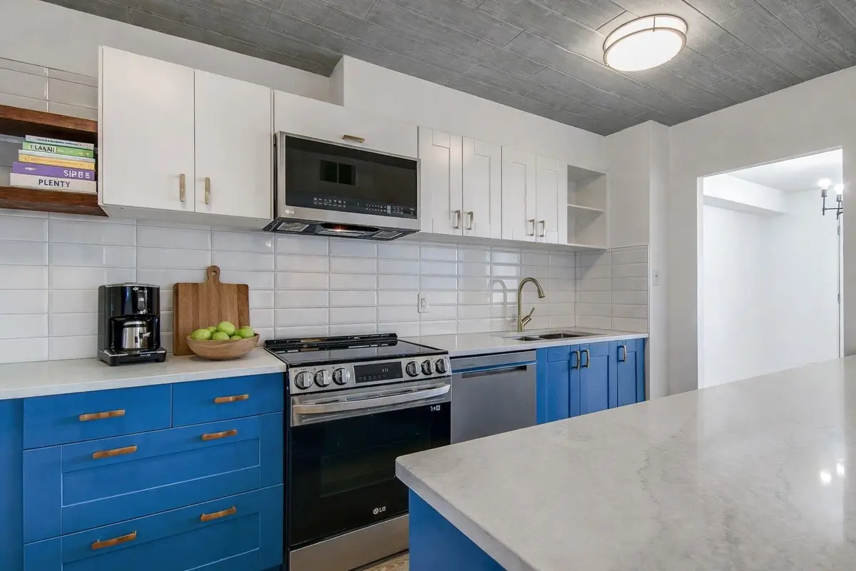 155 Marlee AVE #1706, Toronto W04, ON M6B 4B5