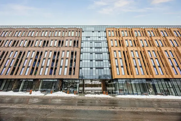 1720 Bayview AVE #502, Toronto, ON M4G 3C4