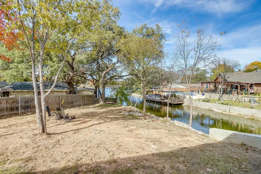 3815 Silver Creek Court, Granbury, TX 76048