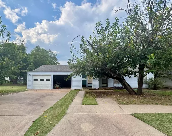 832 Rose Street, Albany, TX 76430