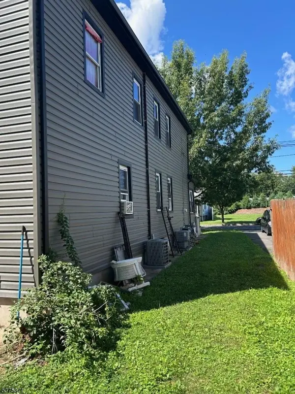 44 Second St, Somerville Boro, NJ 08876