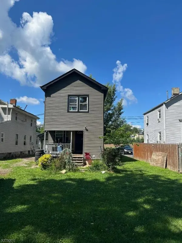 44 Second St, Somerville Boro, NJ 08876