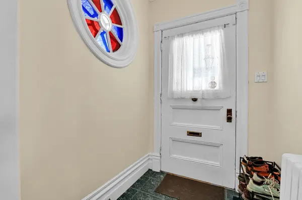 Cornwall, ON K6H 3H4,230 Sydney ST