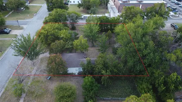 229 S Wilson Street, Burleson, TX 76028