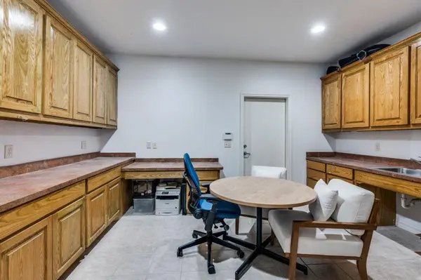 2028 Bedford Road, Bedford, TX 76021