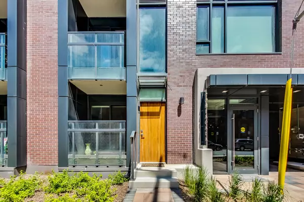 Toronto C01, ON M5V 1C5,90 Niagara ST #110