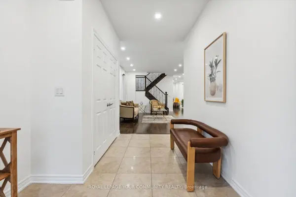 Aurora, ON L4G 0E6,26 Ivy Jay CRES