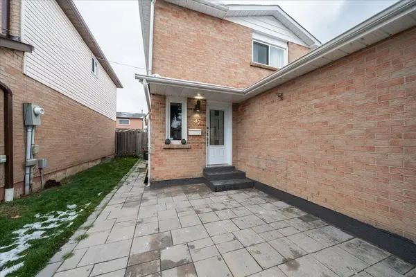 Brampton, ON L6X 2V7,47 Martindale CRES