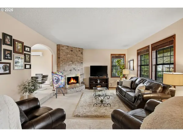 2017 SE BELLA VISTA RD, Vancouver, WA 98683