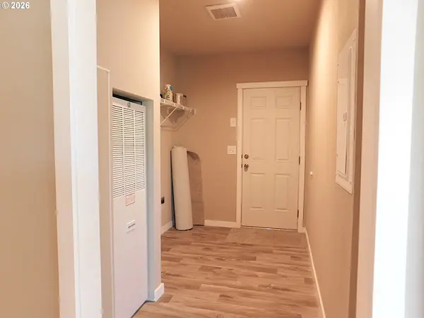 90971 Highway 101 #65, Warrenton, OR 97146