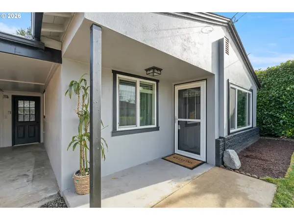 Roseburg, OR 97471,169 W HAZEL ST