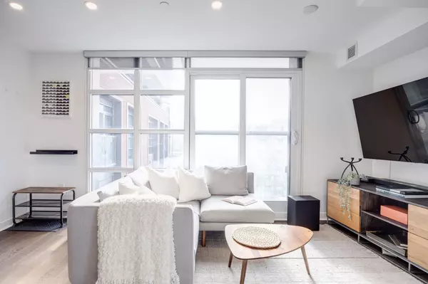 Toronto C01, ON M5V 0R3,501 Adelaide ST W #1308