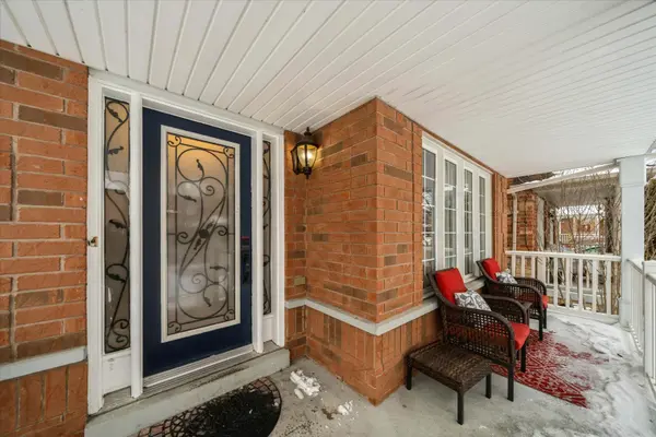 10 Coyle ST, Ajax, ON L1T 0A2