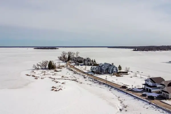 Tay, ON L0K 1R0,55 Dock LN #28