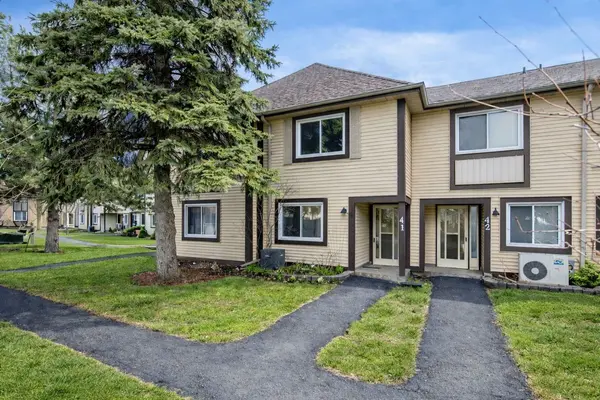 Ramara, ON L0K 1B0,11 Laguna Pkwy #41