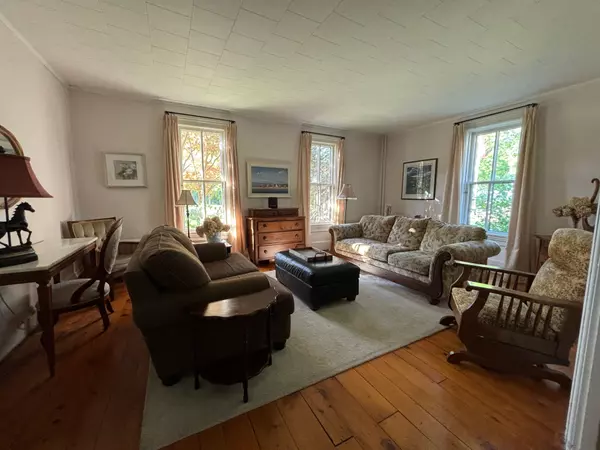 Goderich, ON N7A 1R9,261 Cobourg ST