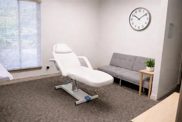 Address not disclosed, Bedford, TX 76021