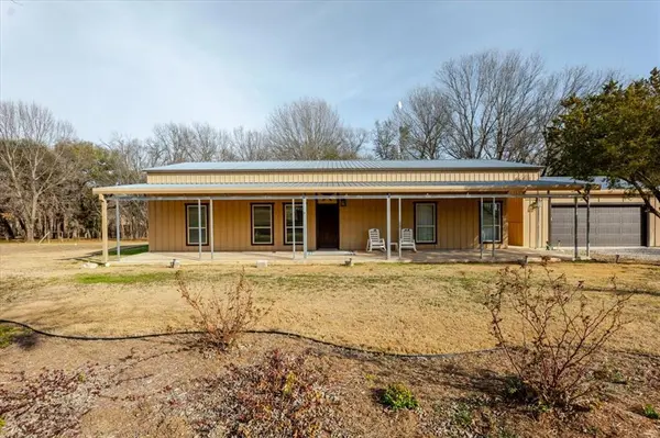 831 Dill Road, Weatherford, TX 76085