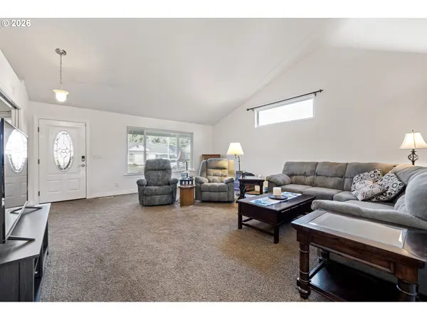 Cottage Grove, OR 97424,1635 FAIRVIEW PL