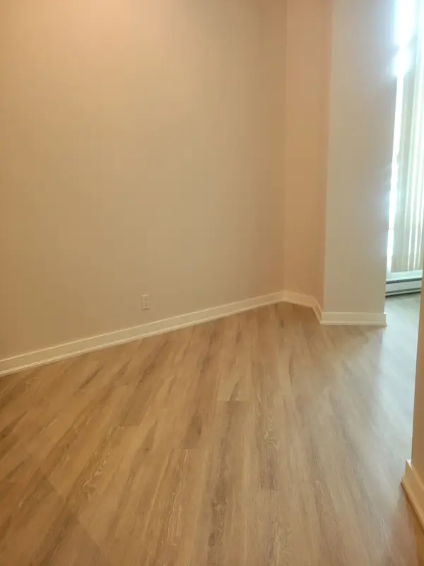 Toronto C01, ON M5V 3R5,361 Front ST W #106