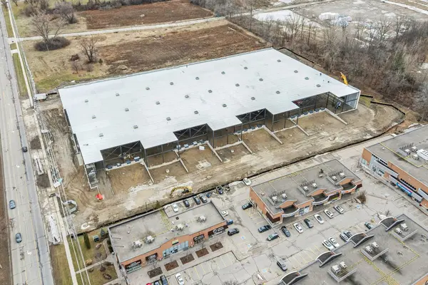 770 Southdown RD #105/106, Mississauga, ON L5J 2Y4