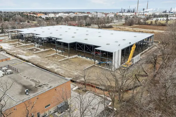 770 Southdown RD #103/104, Mississauga, ON L5J 2Y4