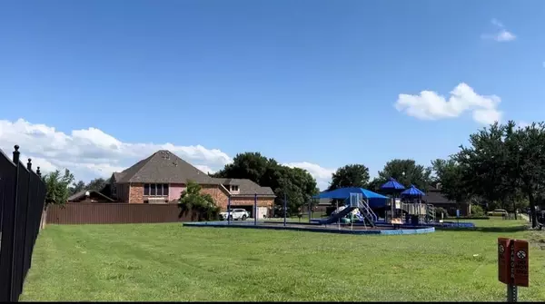 10014 Fairway Vista Drive, Rowlett, TX 75089