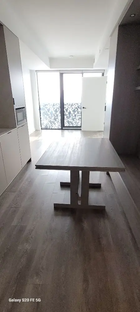 Toronto C08, ON M4Y 0J1,55 Charles ST E #2904