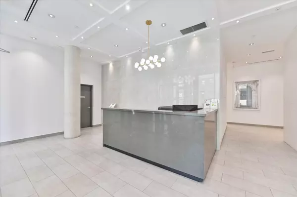 Toronto E01, ON M4M 0E9,246 Logan AVE #207