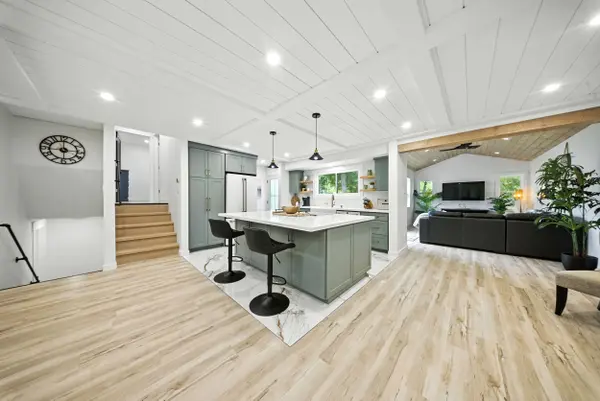 92 Mary ST, Clearview, ON L0M 1G0