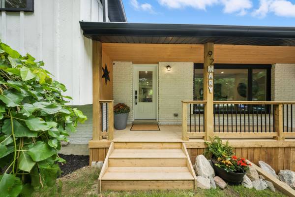 92 Mary ST, Clearview, ON L0M 1G0