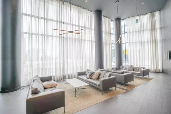 3900 Confederation Pkwy #522, Mississauga, ON L5B 0M3