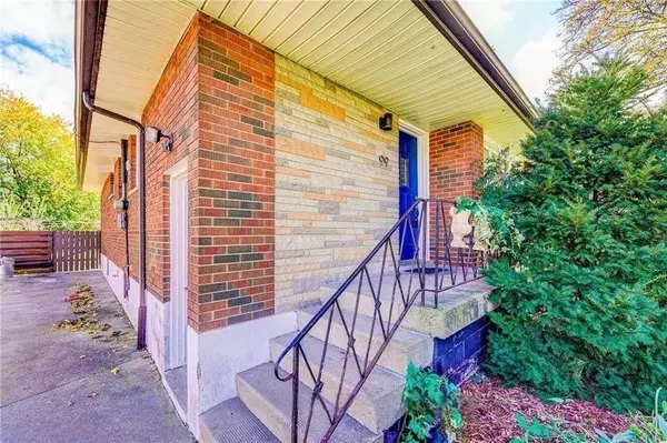 Hamilton, ON L9A 3C7,99 WARREN AVE #Upper