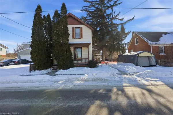 187 Sydenham ST, Brantford, ON N3R 3Z5