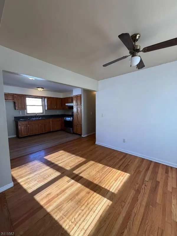 52 Frederick St, Belleville Twp., NJ 07109