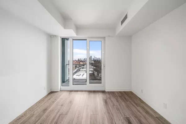 Toronto C03, ON M5P 0A6,2020 Bathurst ST #1719