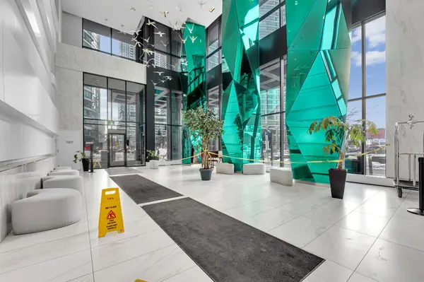 352 Front ST W #710, Toronto C01, ON M5V 1B5