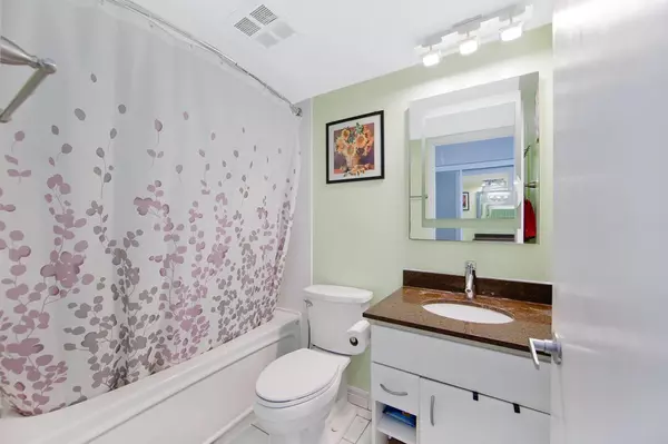 Toronto E09, ON M1H 3J7,38 Lee Centre DR #1903