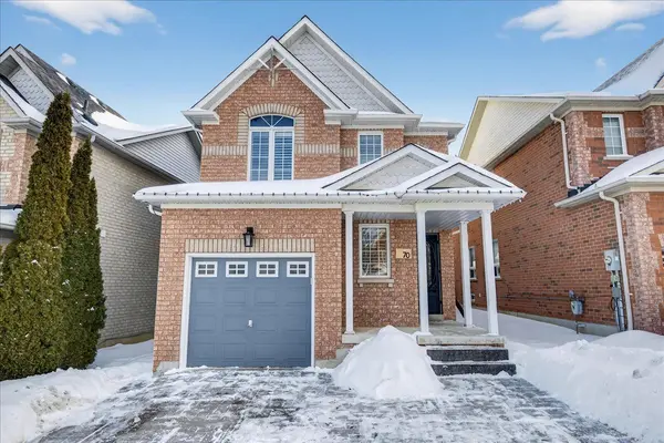 70 Margaret Graham CRES, East Gwillimbury, ON L0G 1M0