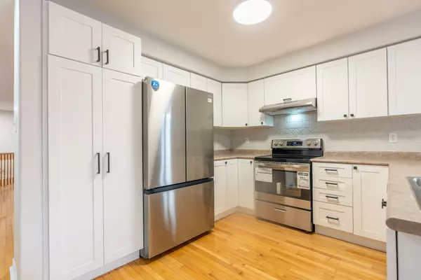 Barrie, ON L4M 7A1,316 Johnson ST