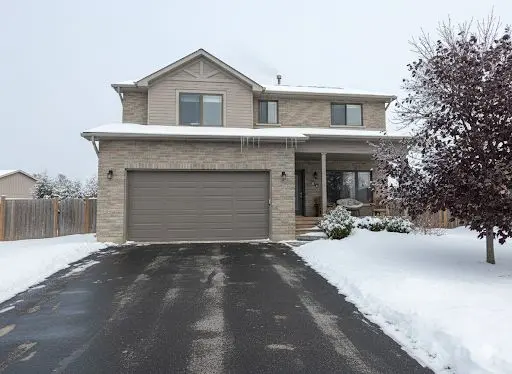 14 Pier DR, Brighton, ON K0K 1H0