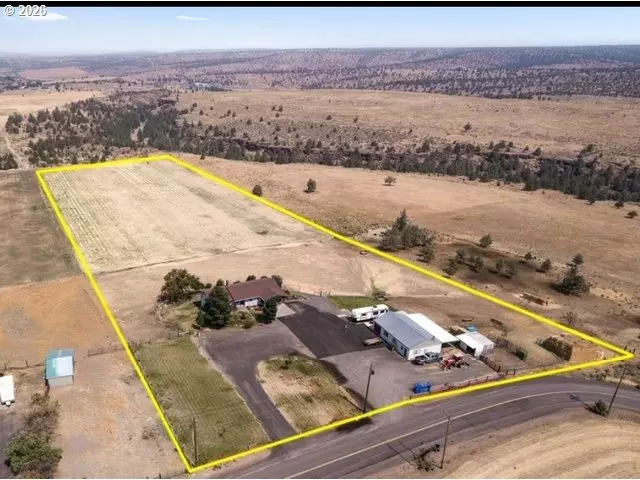 950 SE DOVER LN, Madras, OR 97741