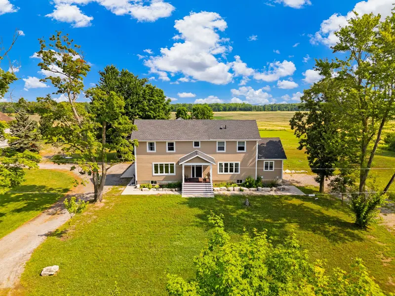 4692 GILMORE RD, Fort Erie, ON L0S 1N0