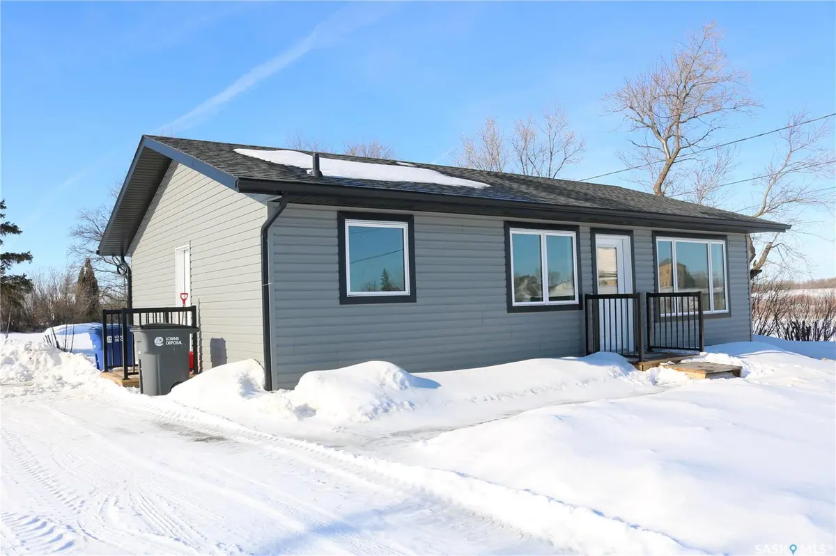 511 1st AVENUE, Wapella, SK S0G 4Z0