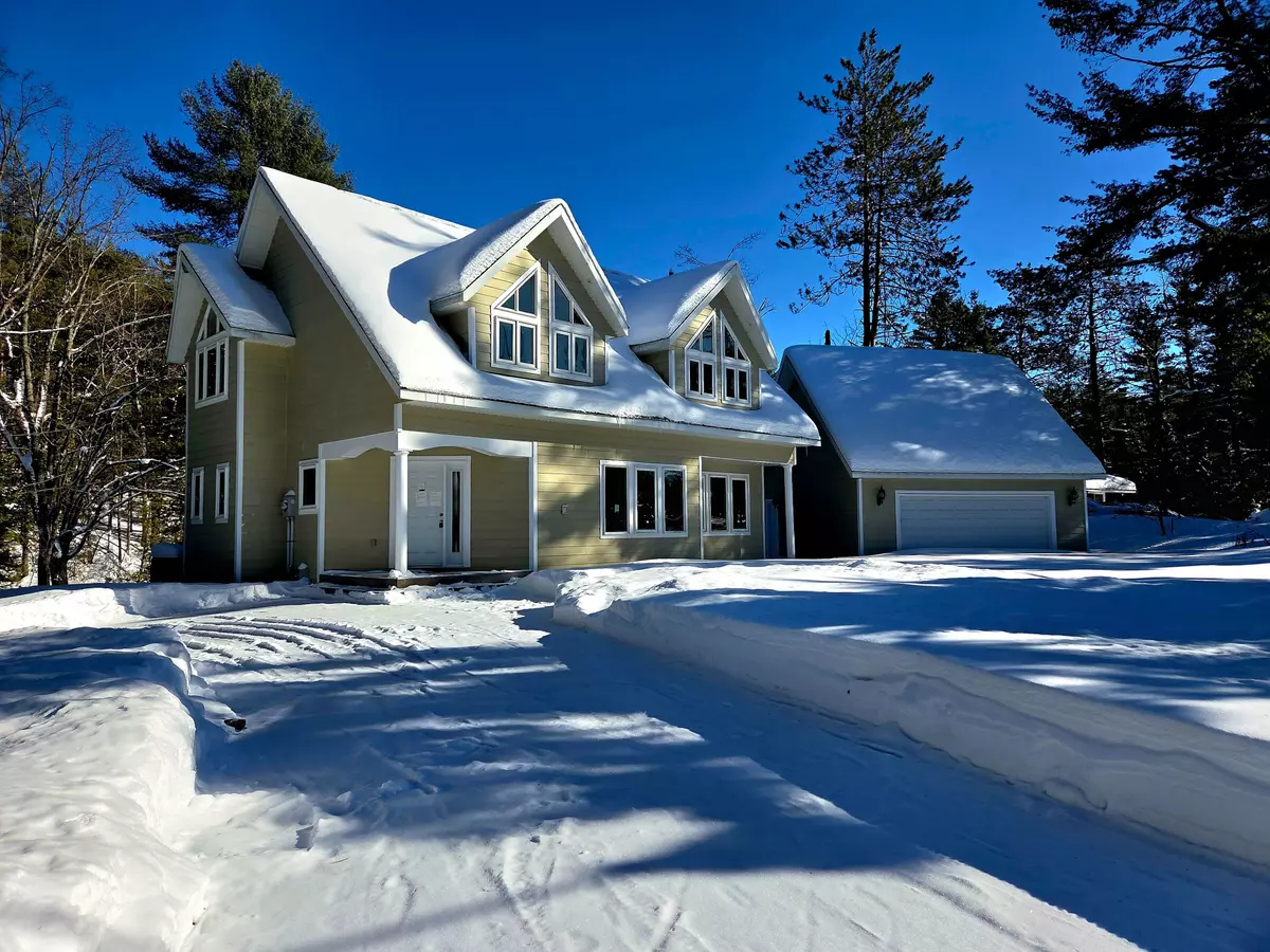 North Kawartha, ON K0L 1A0,8847 Highway 28 N/A